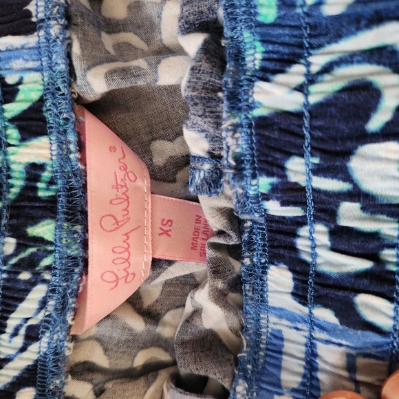 Lily pulitzer shorts - Picture 2 of 2